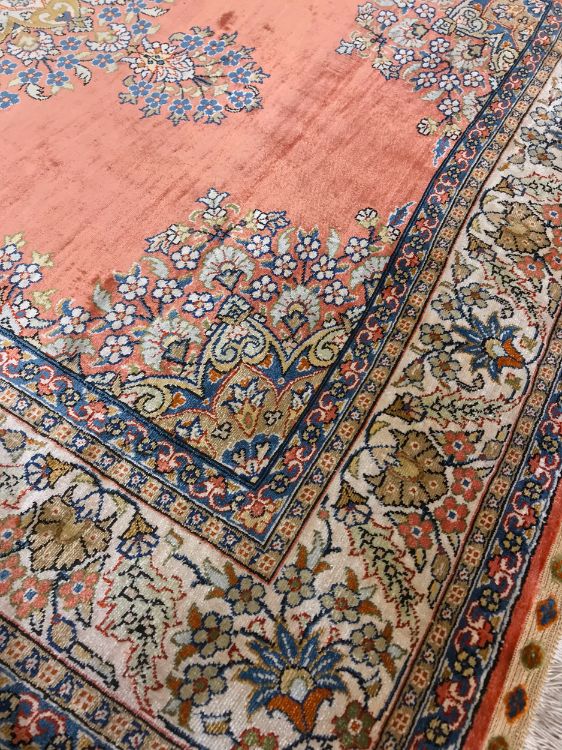 Picture of ANTIQUE SILK HEREKE