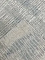 MODERN W/ SILK - Image 4