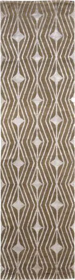 MODERN W/ SILK
