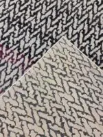 MODERN W/ SILK - Image 4