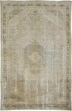 ANTIQUE TABRIZ